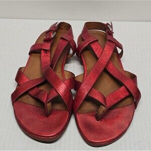 Gentle Souls by Kenneth Cole Metallic Red Leather Sandals Size 7 Only Joy